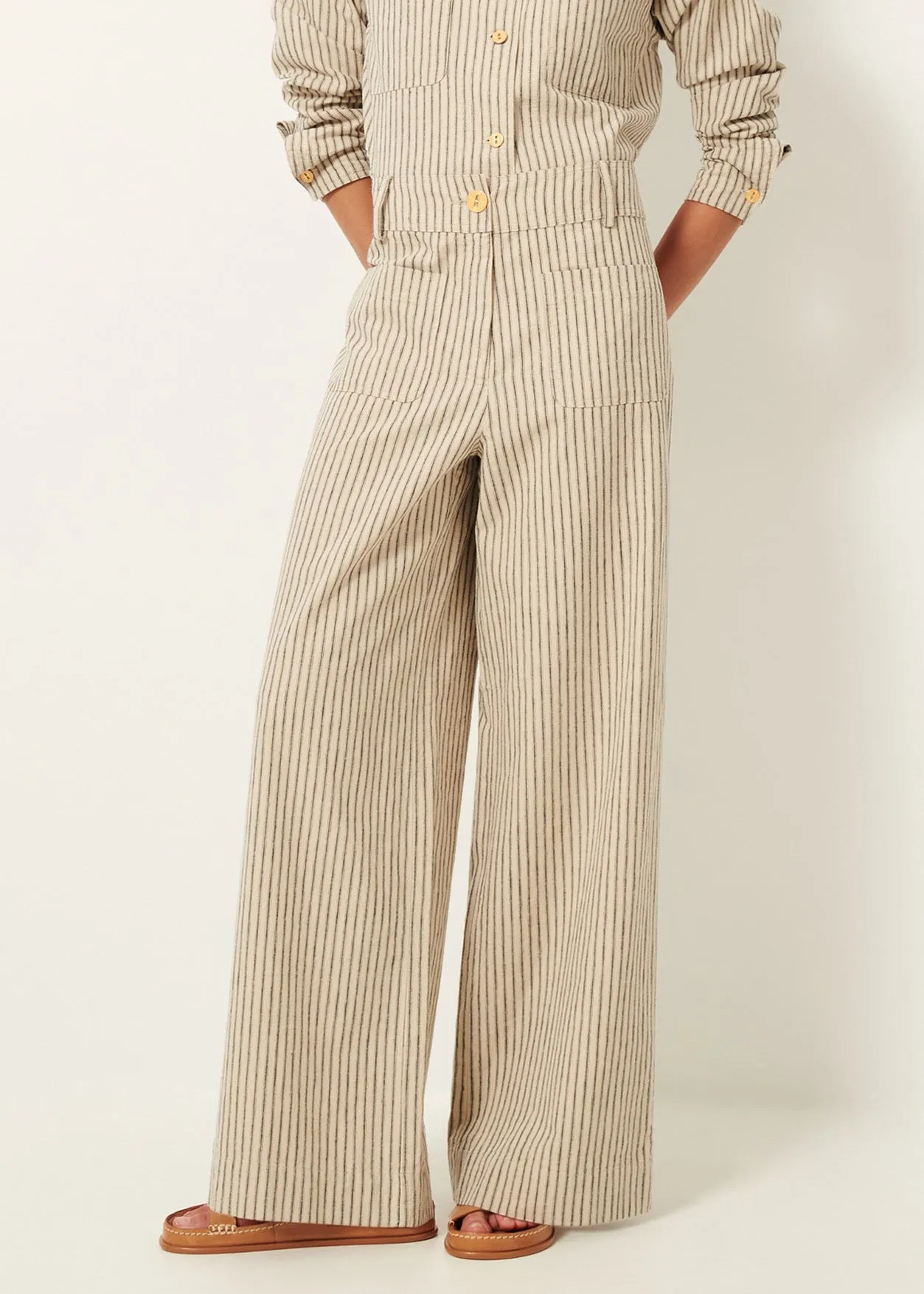Sessun Manhatti Pants in Sand Black